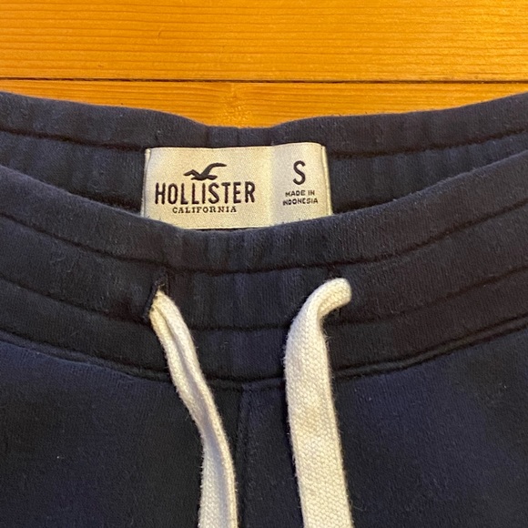 Men’s Hollister Jogger Shorts - Picture 3 of 3